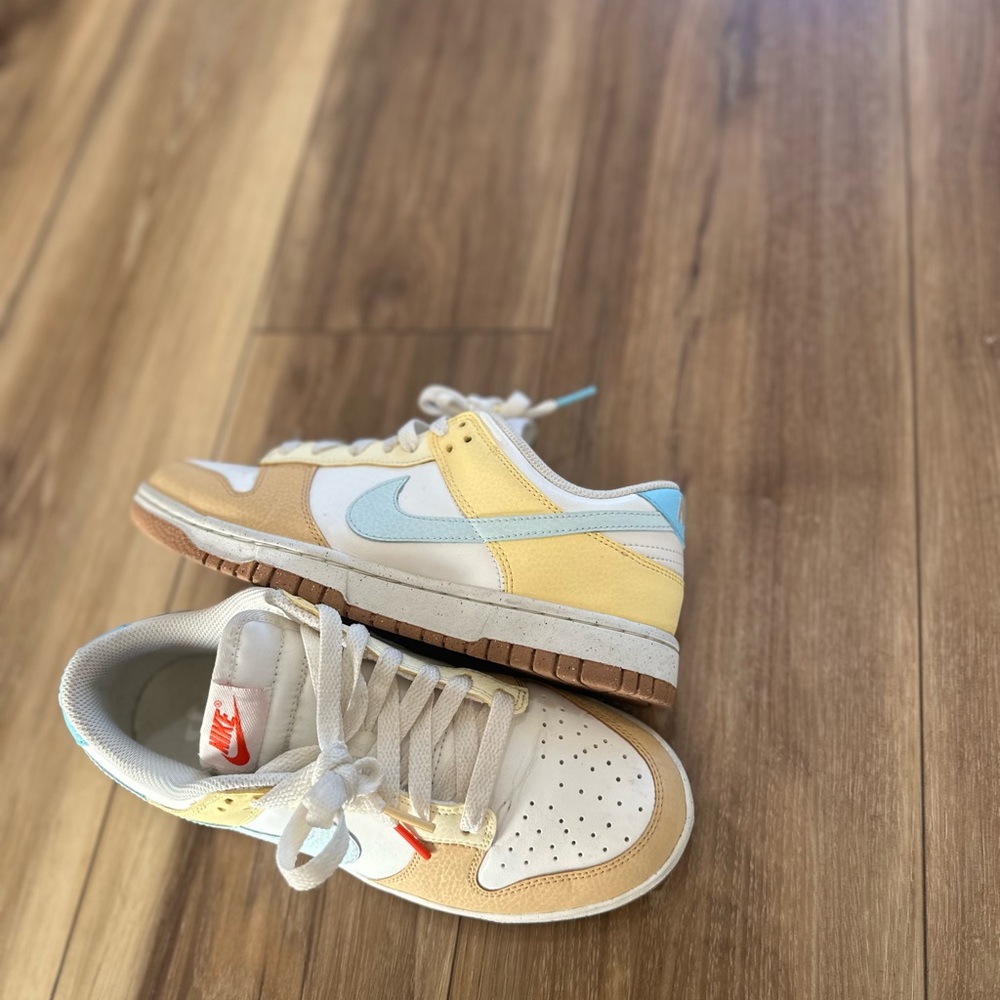 Nike women’s Dunk Low next nature soft yellow Sneakers size 7.5 - Picture 7 of 7